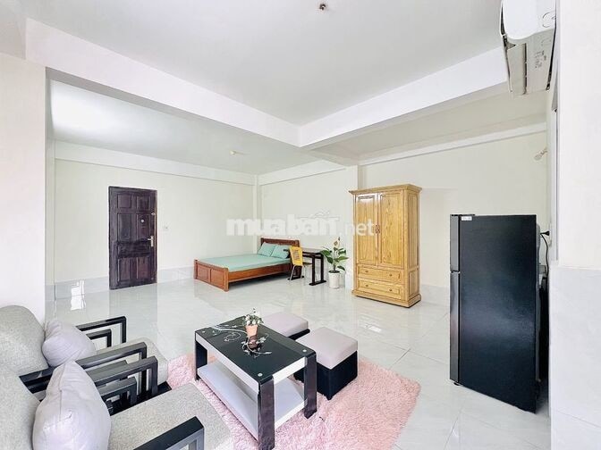 Căn hộ ban công 30m2 siêu rộng thoáng - Nhất Chi Mai cạnh nhà Ga T3
