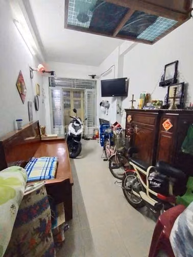 Nhà 2 hẻm HXH đậu trước nhà CMT8_DT 39m2.Nhà 5 tầng BTCT.Giá 6,5 tỷ