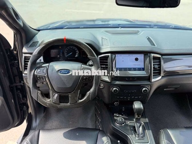 CAanF BÁN FORD EVEREST 4x4 2 CẦU SX 2019