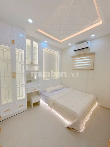 Nhà đẹp 1 lầu 3 phòng ngủ đầy đủ nội thất giá 6.8 tỷ