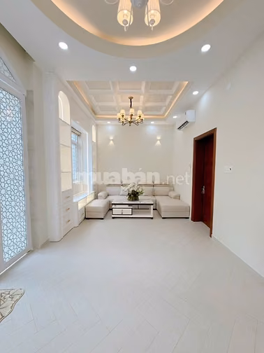 Nhà đẹp 1 lầu 3 phòng ngủ đầy đủ nội thất giá 6.8 tỷ