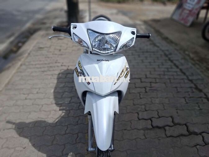 Honda Wave @ 110 2021 Trắng Đã sử dụng