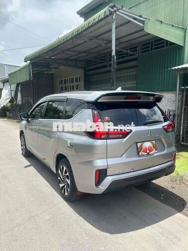 Xpander AT 2022 form dáng mới, dọn sẵn tiện nghi
