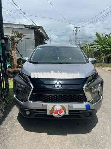 Xpander AT 2022 form dáng mới, dọn sẵn tiện nghi