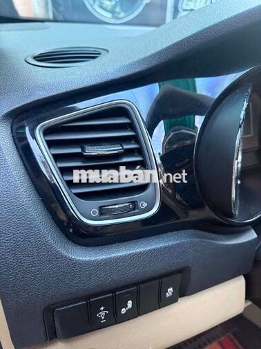 Kia Sedona 2018 Xăng Trắng