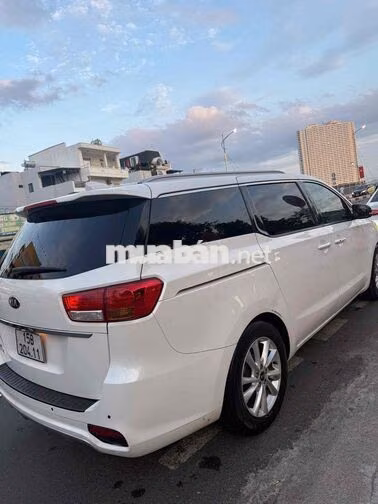Kia Sedona 2018 Xăng Trắng