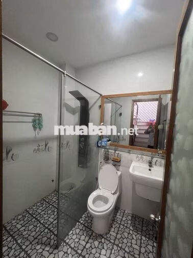 Nhà bán khu biệt thự làng hoa gò vấp