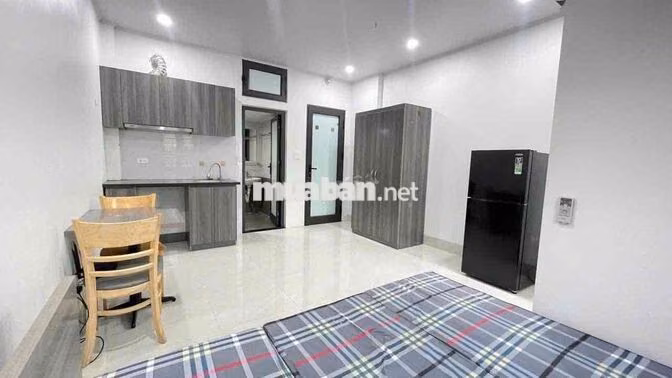 Cho thuê phòng trống full nội thất có ban công ngõ 155 Cầu Giấy