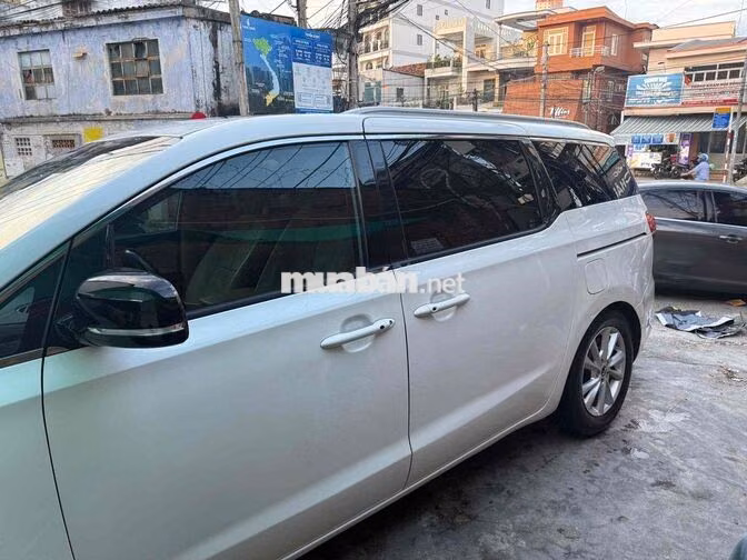 Kia Sedona 2018 Xăng Trắng