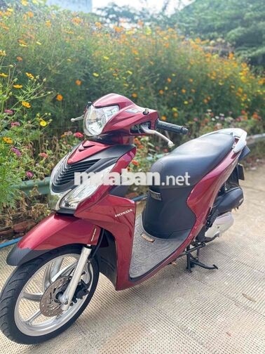 Honda Vision Cao Cấp màu Đỏ