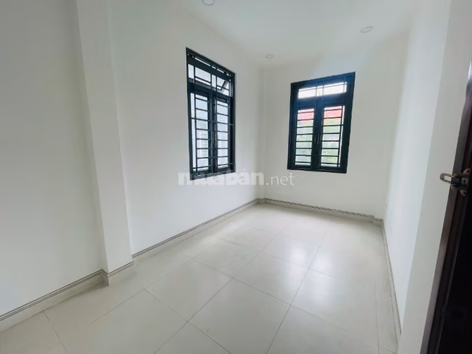 CHO THUÊ BIỆT THỰ hẻm 688 Lê Đức Thọ 6PN 4WC 35 Triệu
