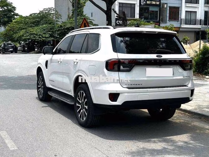 Ford Everest Platinum 2.0L 4x4 AT sản xuất 2025