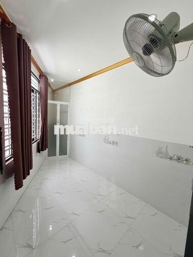 Nhà trệt lầu 2PN hẻm đường Hùng Vương chỉ 6,5 triệu