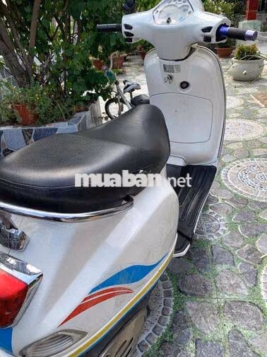 Piaggio Vespa 2010 Trắng Việt Nam