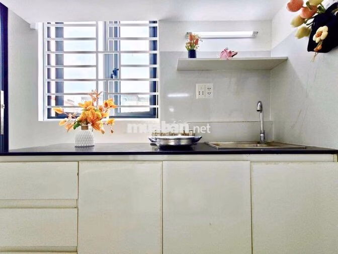 SIÊU PHẨM TRỐNG LẠI SIÊU MỚI - CỬA SỔ THANG MÁY GIÁ RẺ KẾ CÔNG THƯƠNG
