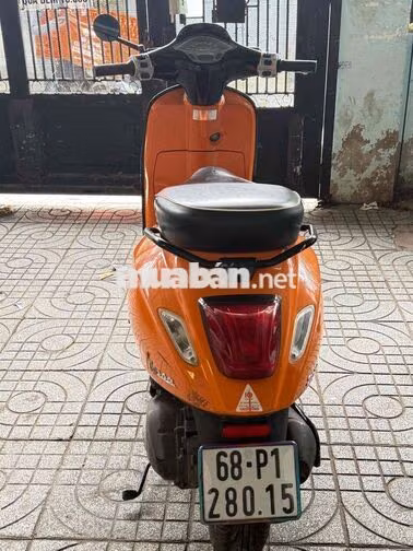 Piaggio Vespa Cam Nữ Kiên Giang