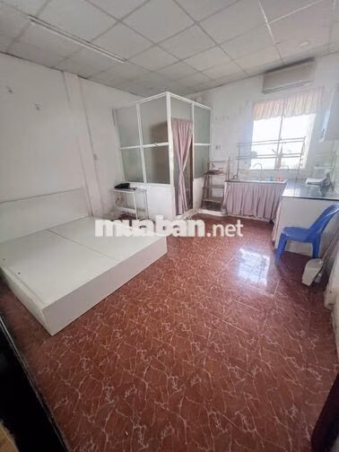 Cho Thuê Nhà Mặt Tiền Kinh Doanh, Huỳnh Văn Bánh, P.11, Q.Phú Nhuận