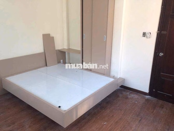 Cho thuê căn hộ Studio Cửa sổ Q4 gần ĐH Luật, ĐH Nguyễn Tất Thành
