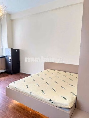 Cho thuê căn hộ Studio Cửa sổ Q4 gần ĐH Luật, ĐH Nguyễn Tất Thành