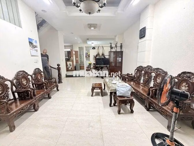 CHO THUÊ BIỆT THỰ VEN SÔNG HIỆP BÌNH CHÁNH–HẦM XE RỘNG – SÁT GIGAMALL
