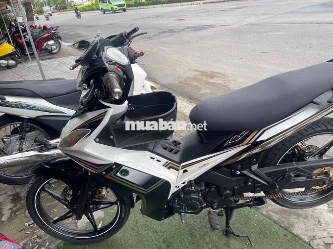 Yamaha Exciter 135 Côn tay Trắng đen