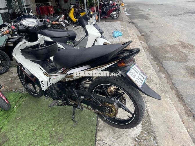 Yamaha Exciter 135 Côn tay Trắng đen