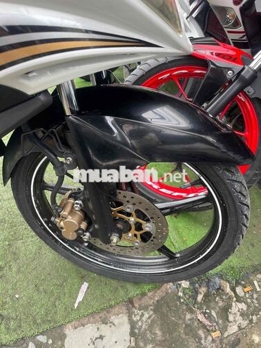 Yamaha Exciter 135 Côn tay Trắng đen
