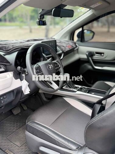 Toyota Veloz Cross Top 2025 42.000km Trắng
