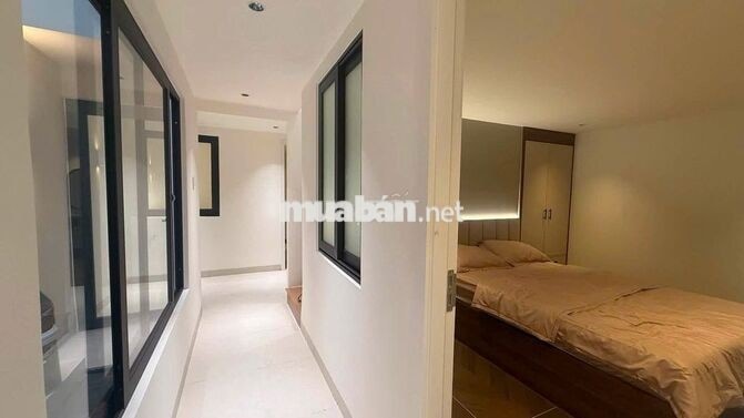 Cho thuê nhà nguyên căn cao cấp mới 100% gần biển Hòn Chồng Nha Trang