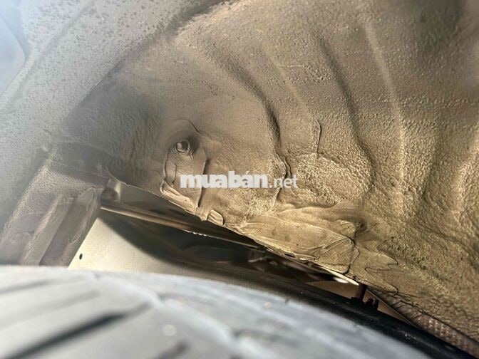 Toyota Innova 2.0E 2020 Số sàn Bạc