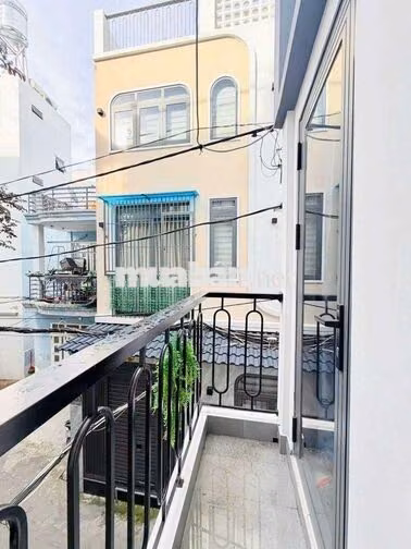 Bán Nhà Sát Chợ Gò Vấp - Lô Góc thoáng - full nội thất ở ngay .