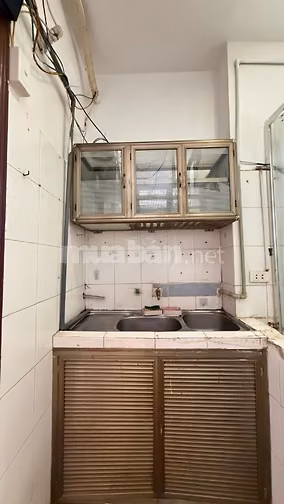 Cho thuê nhà ở phía bên trong phố Nguyễn Thượng Hiền, Hai Bà Trưng, HN
