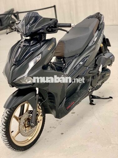 Air Blade 125 2022 4Val đen nhám mâm vàng đồng