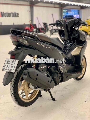 Air Blade 125 2022 4Val đen nhám mâm vàng đồng