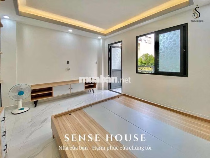 Studio Ban Công Rộng 35m2 | Full Nội Thất | Ngay Tân Sơn Nhì