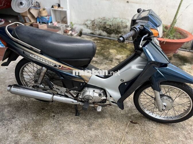 Yamaha Sirius Xanh đen
