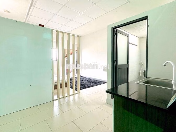 FULL NỘI THẤT, CÓ BANCOL, MÁY GIẶT CHUNG, ĐẬU XE Ô TÔ, RA VÀO 24/24