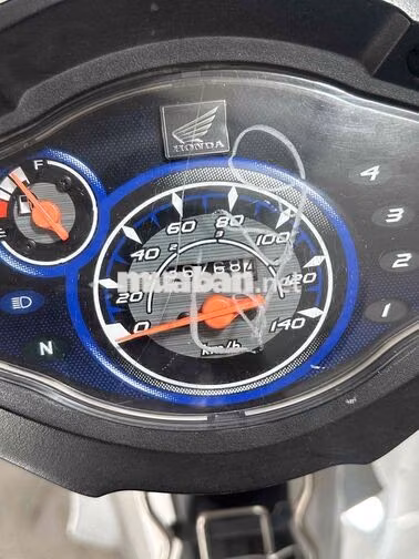 Honda Wave 110 may zin ( hỗ tro gop)