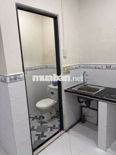 Nhà cho thuê nguyên căn (nhỏ) giá 3tr ĐIỆN NƯỚC CHÍNH gần trường TNMT
