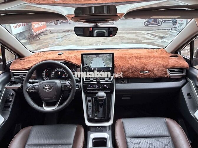 INNOVA CROSS 2.0V 2024 | Xe đẹp giá mềm