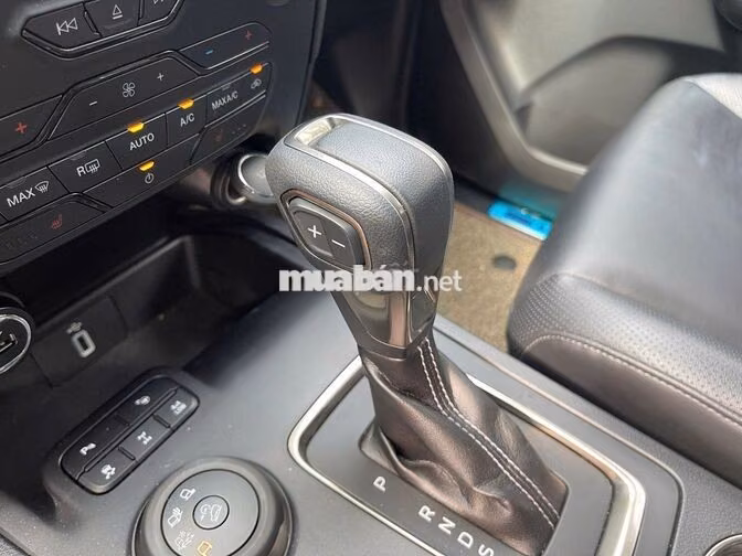 Ford Everest Bi Turbo 4x4 2021 Trắng 9.000 km