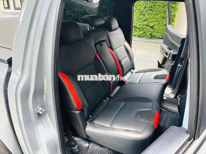 Raptor Đẹp Lên Nhiều Đồ Xe Bán Tại Hãng Ford
