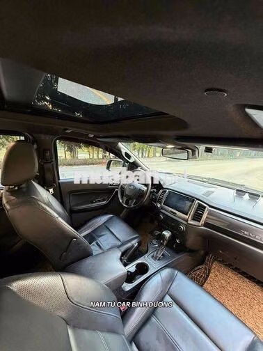 Ford Everest Titanium 2 cầu 2019 Đen