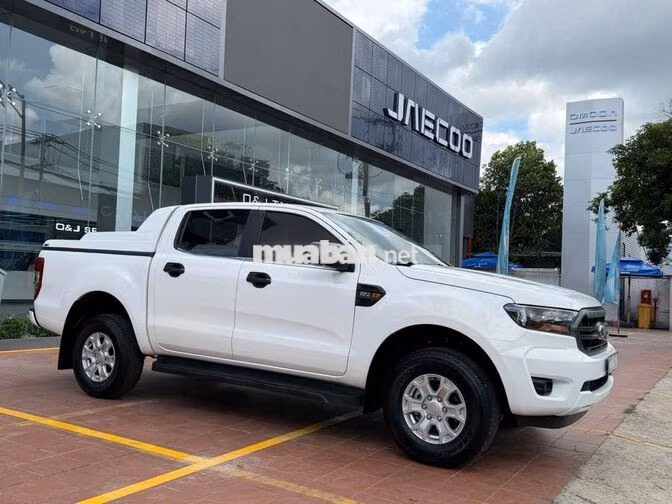 Ford Ranger XLS MT 2020 Trắng 62.000km