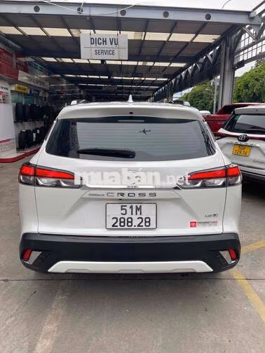 Toyota Corolla Cross 1.8V 2025 Trắng Tự động
