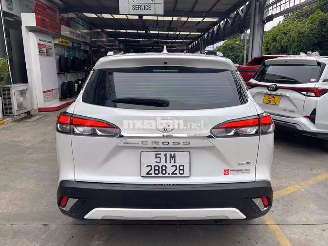 Toyota Corolla Cross 1.8V 2025 Trắng Tự động