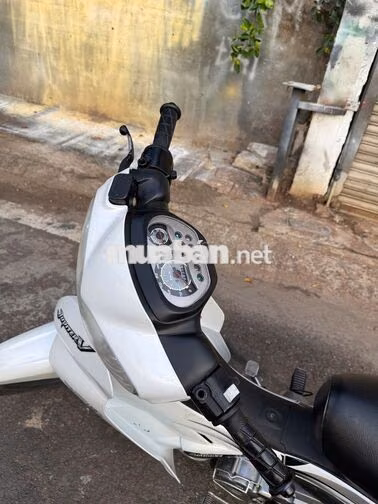 Yamaha Jupiter VT2 Trắng