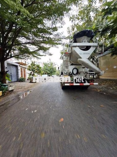 BAN DAT ĐƯỜNG XE HƠI THÔNG TỨ TRUNG  BE NGANG KHUNG 5.5M