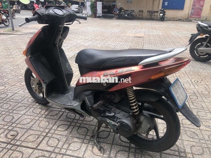 Honda Click đỏ