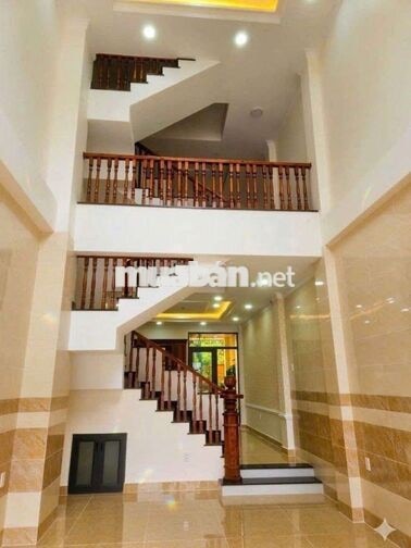  quốc lộ13 -Thủ Đức chỉ 8.35tỷ.
Dt đất: 50.4m2(4x16m)
Dt sdt 154.6m2